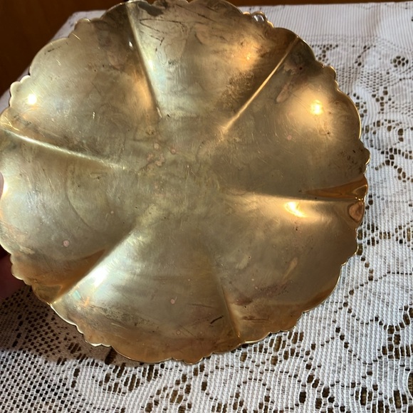 Footed brass dish - Picture 2 of 6